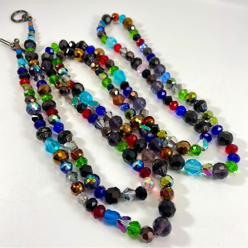 Stunning Unsigned Gun Metal Ton Toggle Clasp Rainbow Glass Beaded Necklace